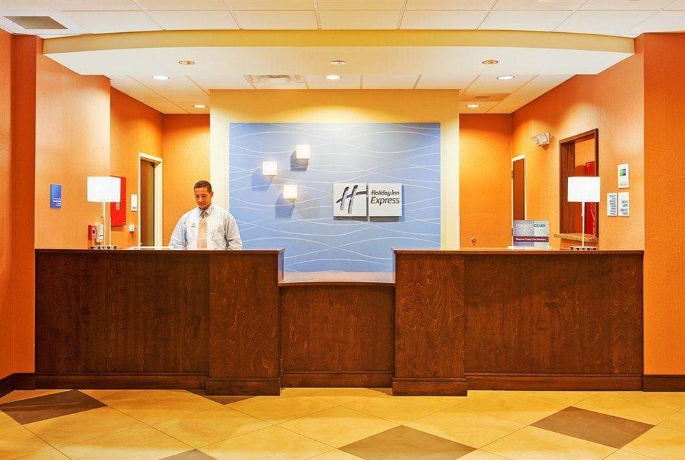 Holiday Inn Express & Suites Morrilton By Ihg Екстериор снимка