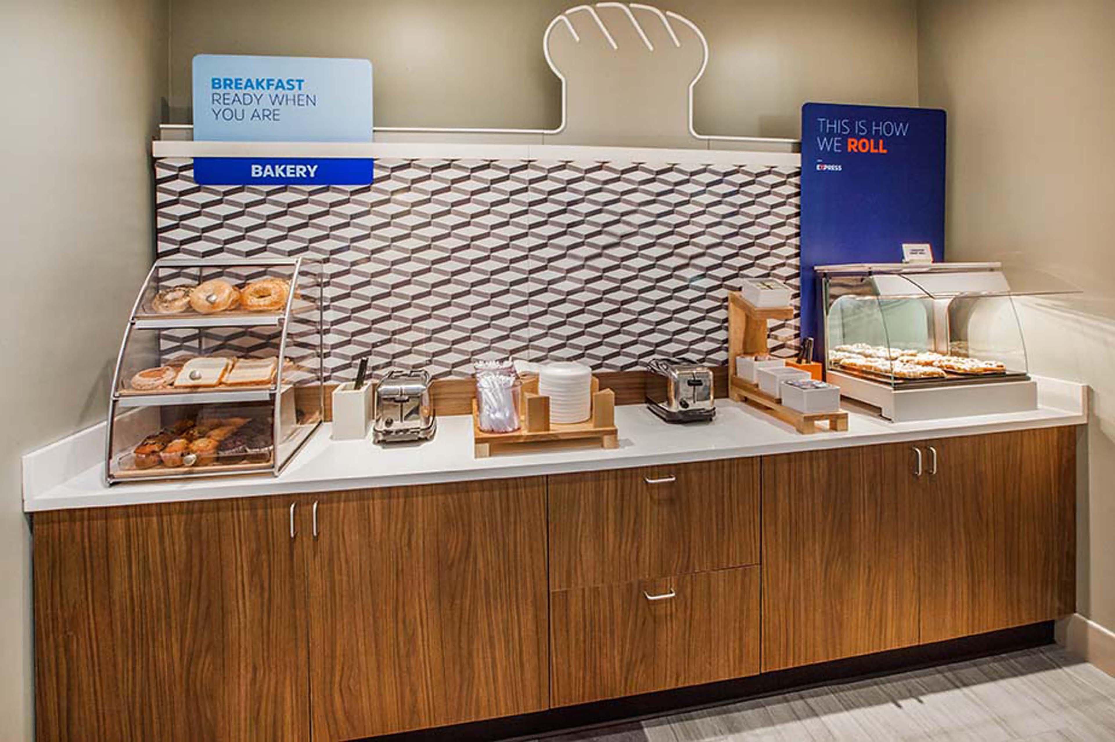 Holiday Inn Express & Suites Morrilton By Ihg Екстериор снимка