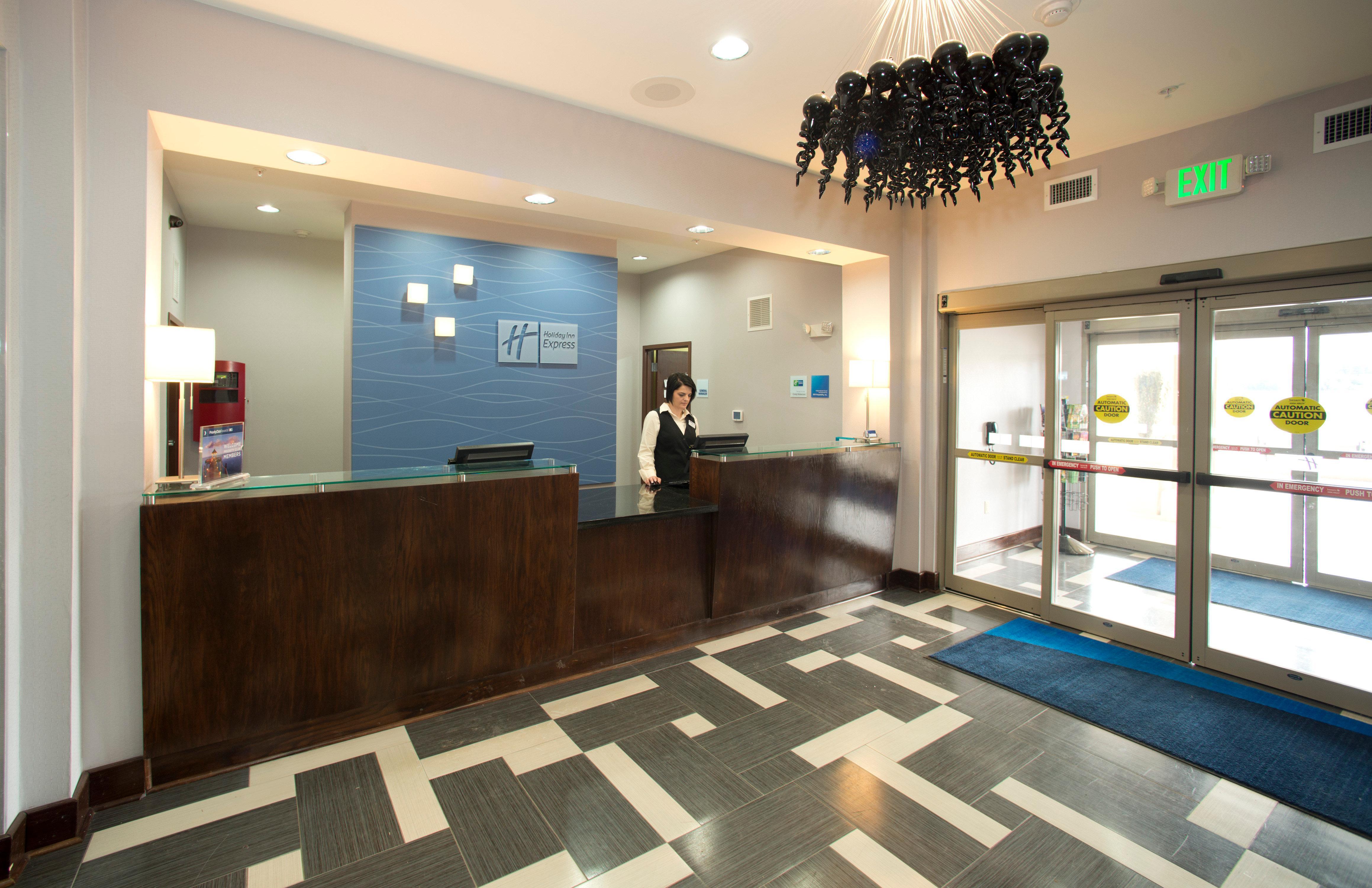 Holiday Inn Express & Suites Morrilton By Ihg Екстериор снимка