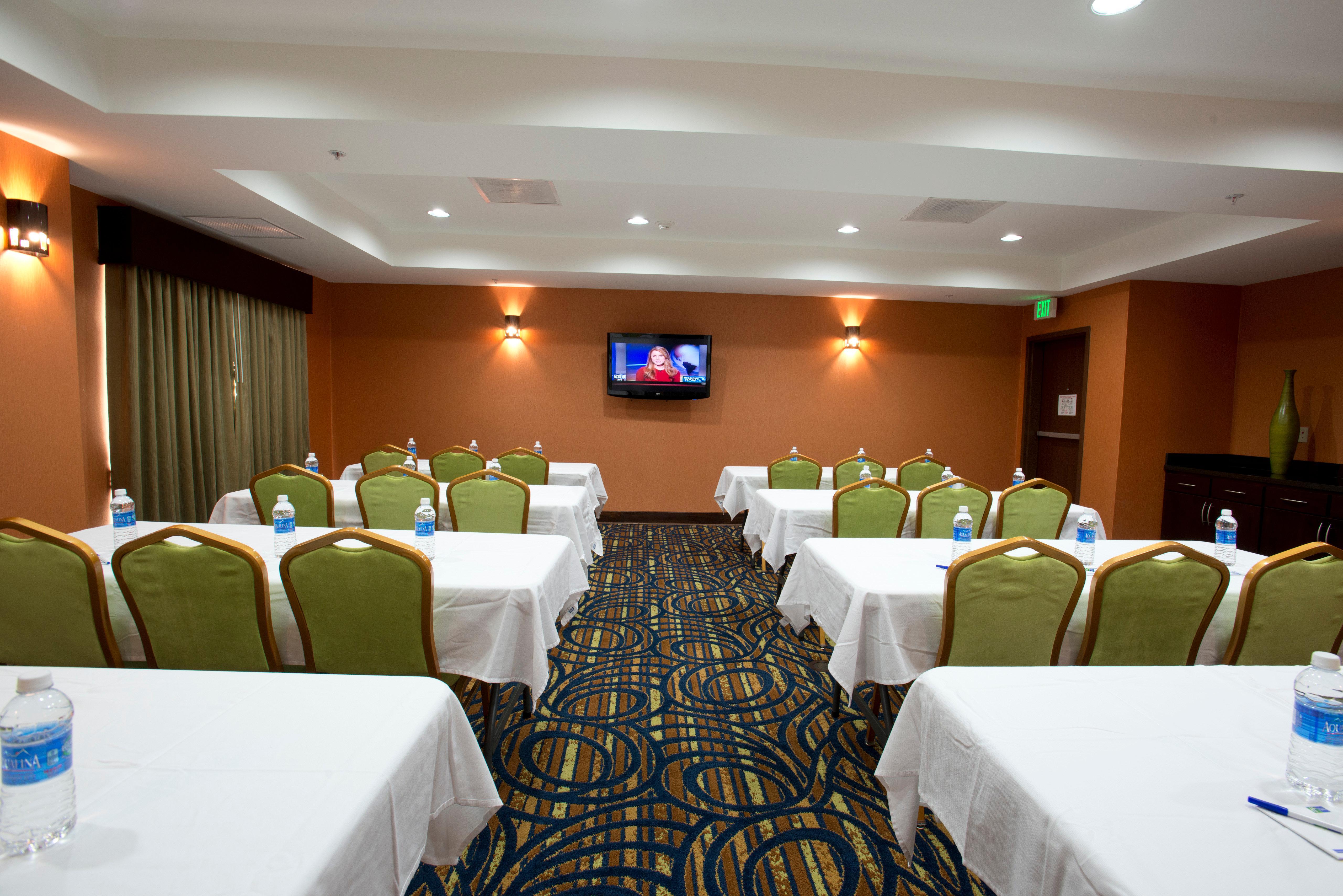 Holiday Inn Express & Suites Morrilton By Ihg Екстериор снимка