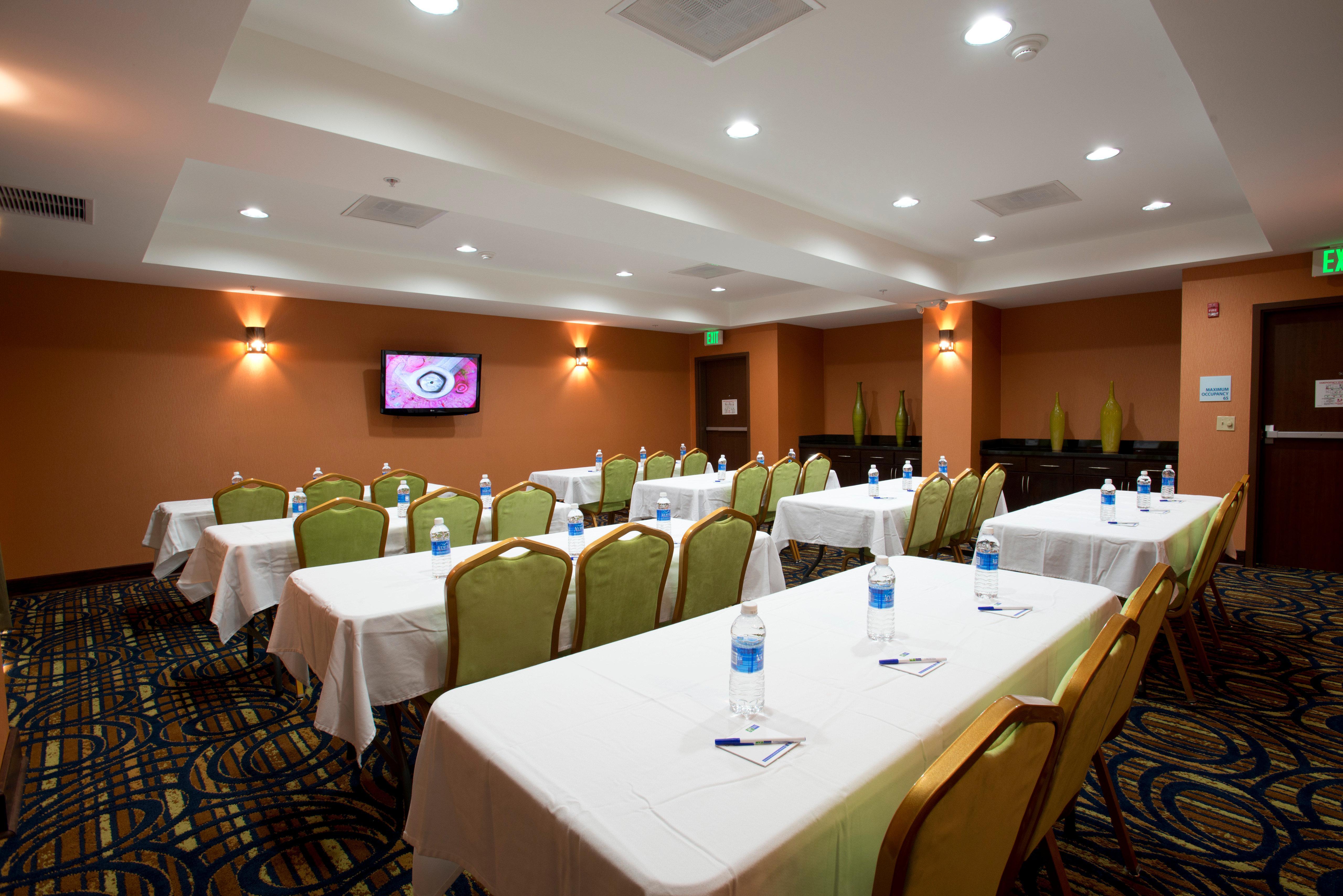 Holiday Inn Express & Suites Morrilton By Ihg Екстериор снимка