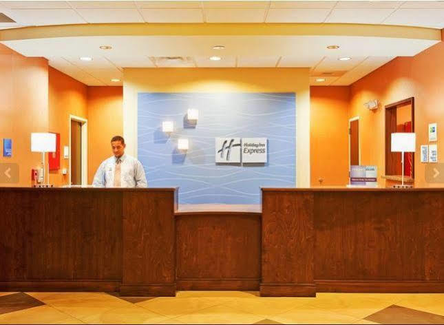 Holiday Inn Express & Suites Morrilton By Ihg Екстериор снимка