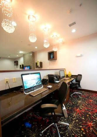 Holiday Inn Express & Suites Morrilton By Ihg Екстериор снимка